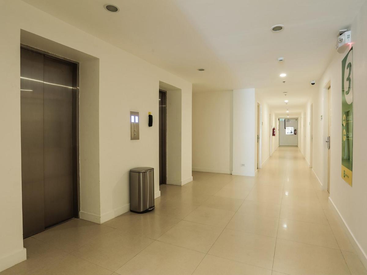 Go Hotels Ermita, Manilla Buitenkant foto