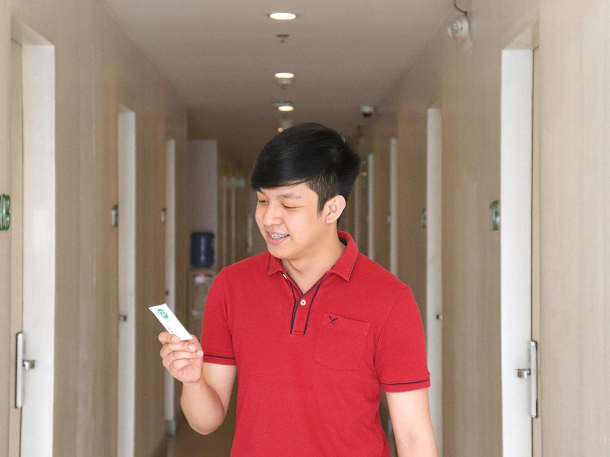 Go Hotels Ermita, Manilla Buitenkant foto
