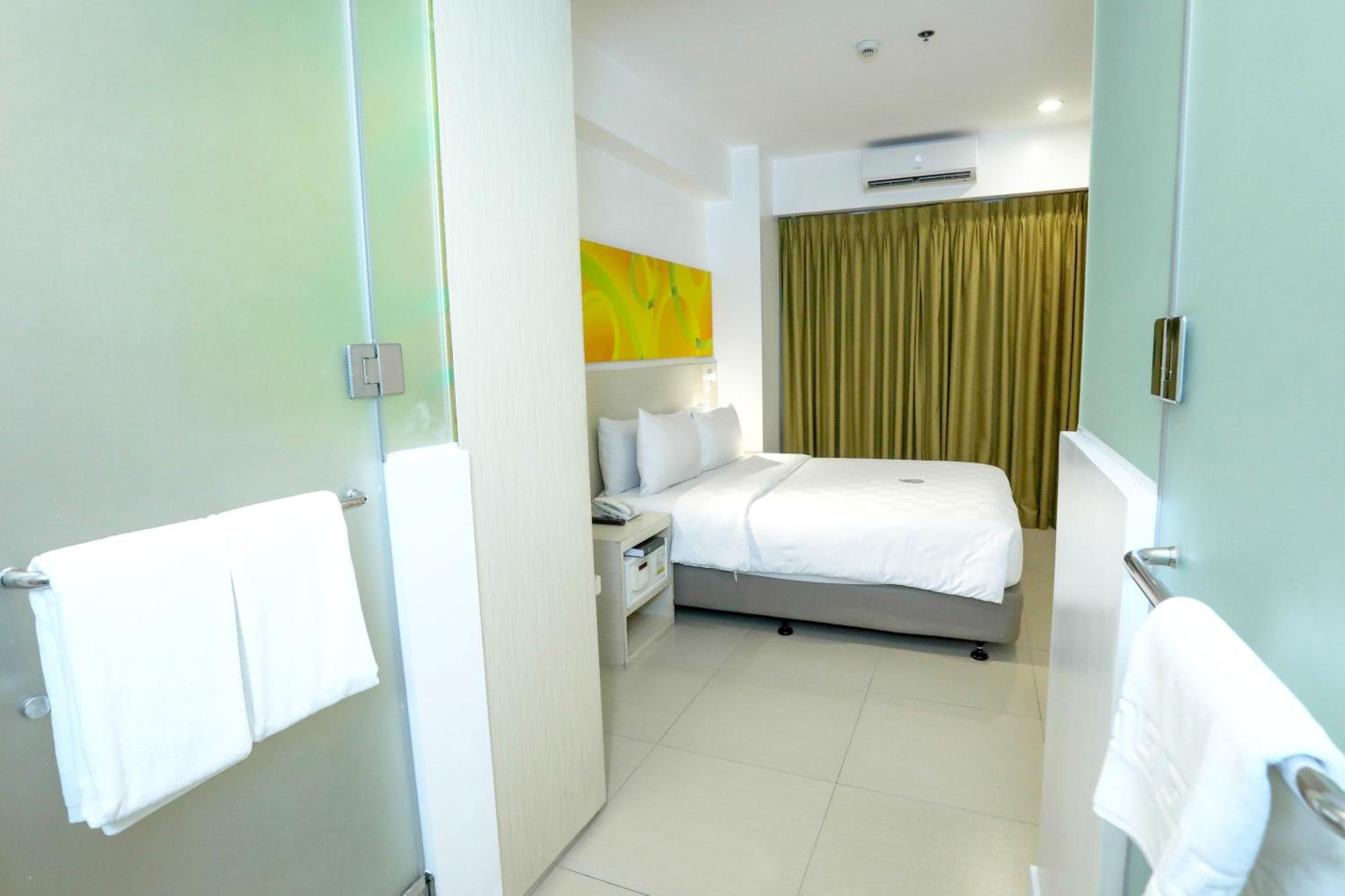Go Hotels Ermita, Manilla Buitenkant foto